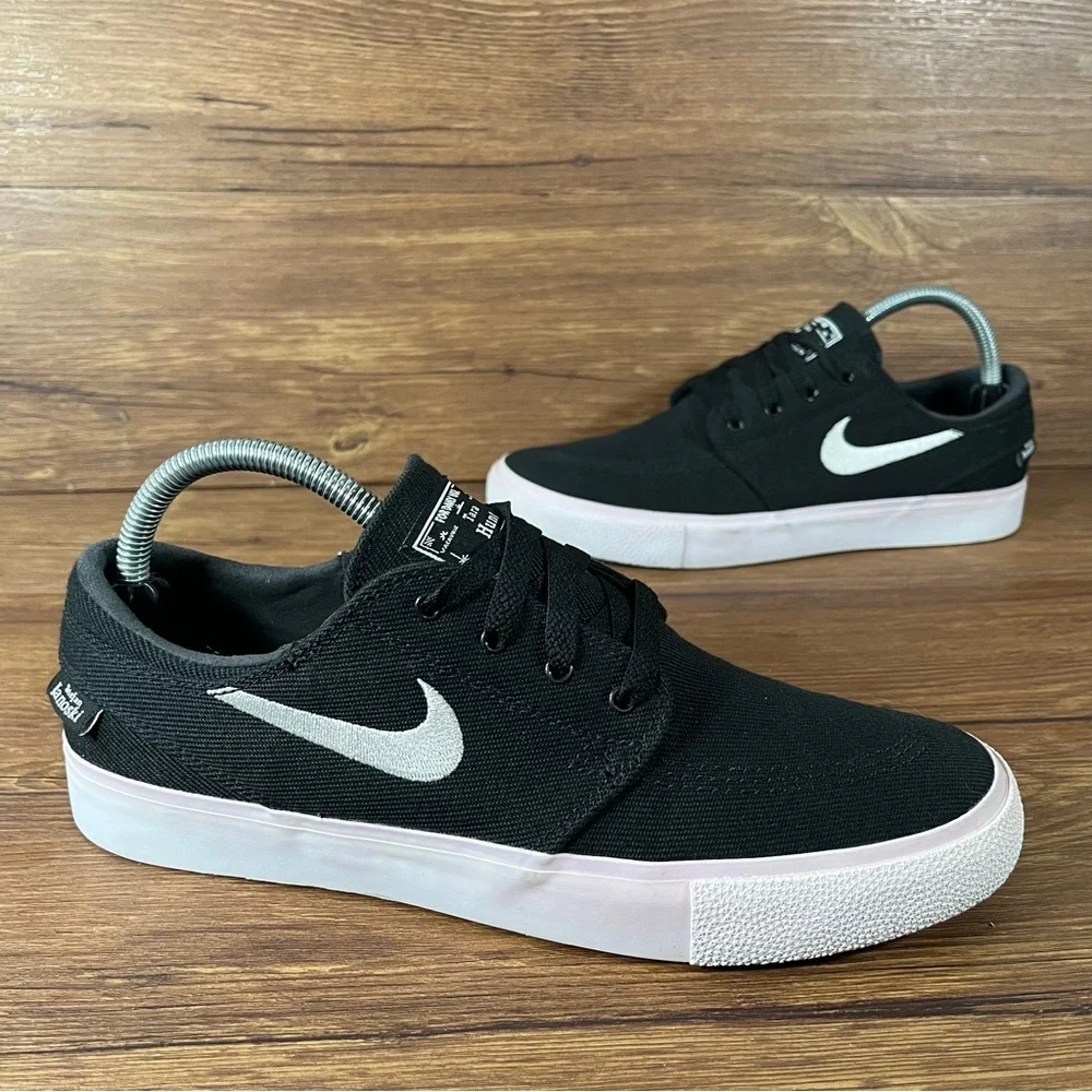 Nike SB Tara Hunt Low Top Sneakers Men’s Size 7.5 Shoes Black READ DESCRIPTION